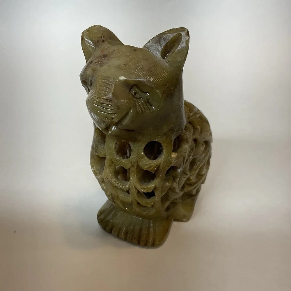 Vintage Hand Carved Olive Soapstone‎ Cat with kitten in the Belly Jamaica Charm